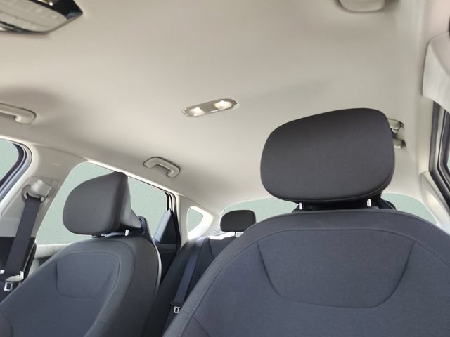 New 2026 Kia K4 FWD image 25