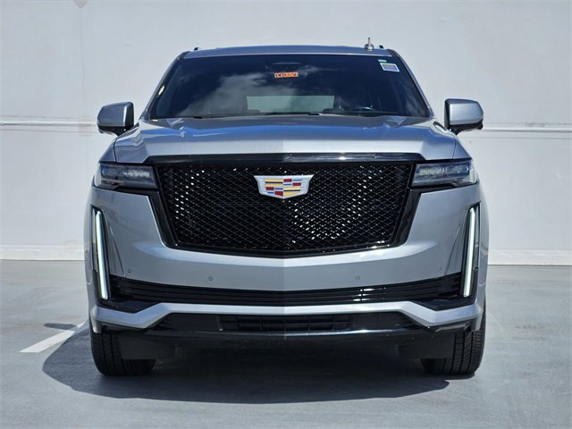 Used 2024 Cadillac Escalade ESV Sport image 2