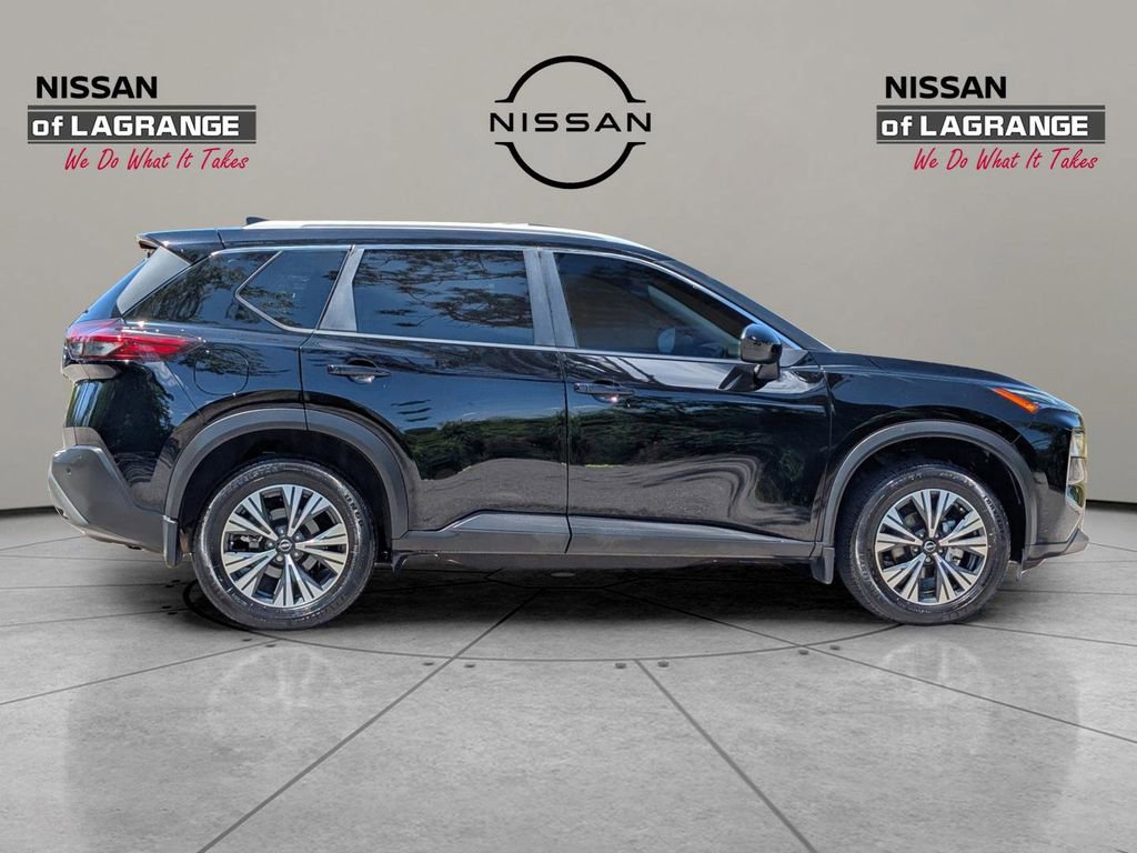 Used 2023 Nissan Rogue SV w/ SV Premium B Package FWD image 4