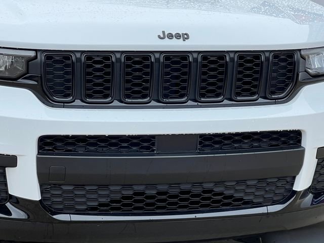 Used 2023 Jeep Grand Cherokee L Laredo image 43