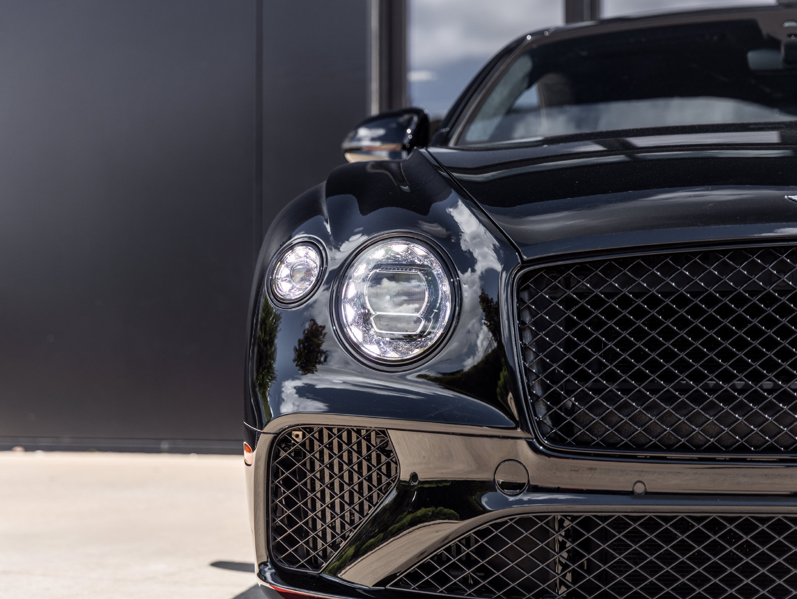 Used 2023 Bentley Continental GT Mulliner AWD/4WD image 19