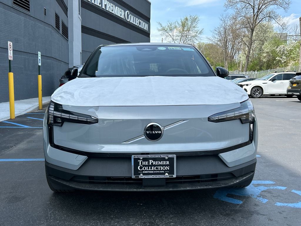 New 2026 Volvo EX30 Plus w/ Climate Package image 6