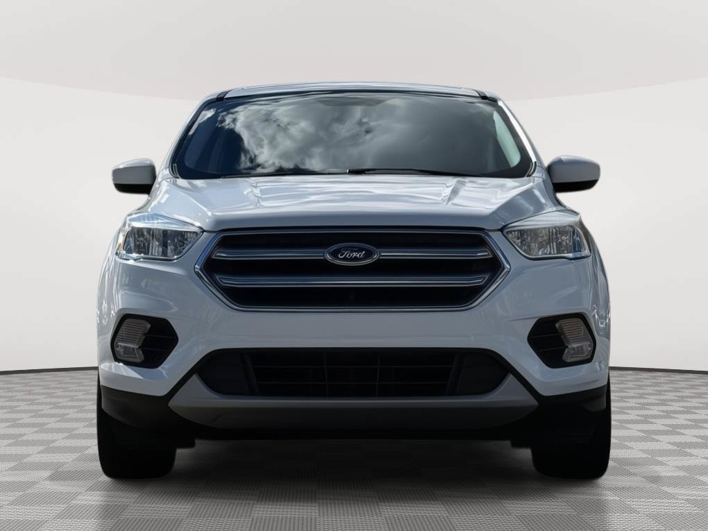 Used 2017 Ford Escape SE AWD/4WD image 2