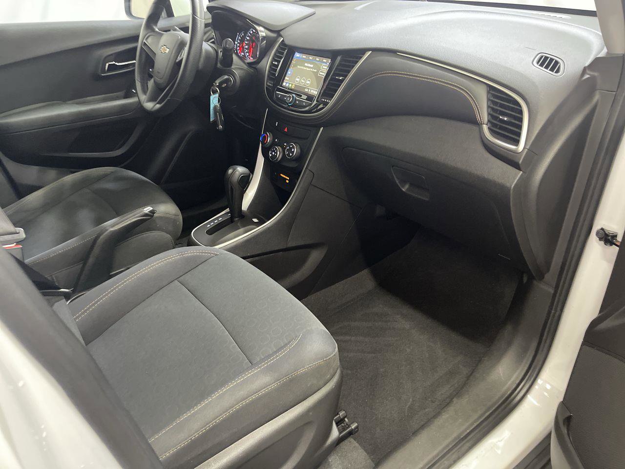 Used 2019 Chevrolet Trax LS FWD image 23