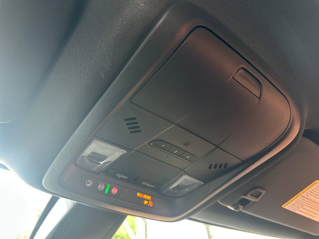 Used 2025 Chevrolet Blazer RS image 33