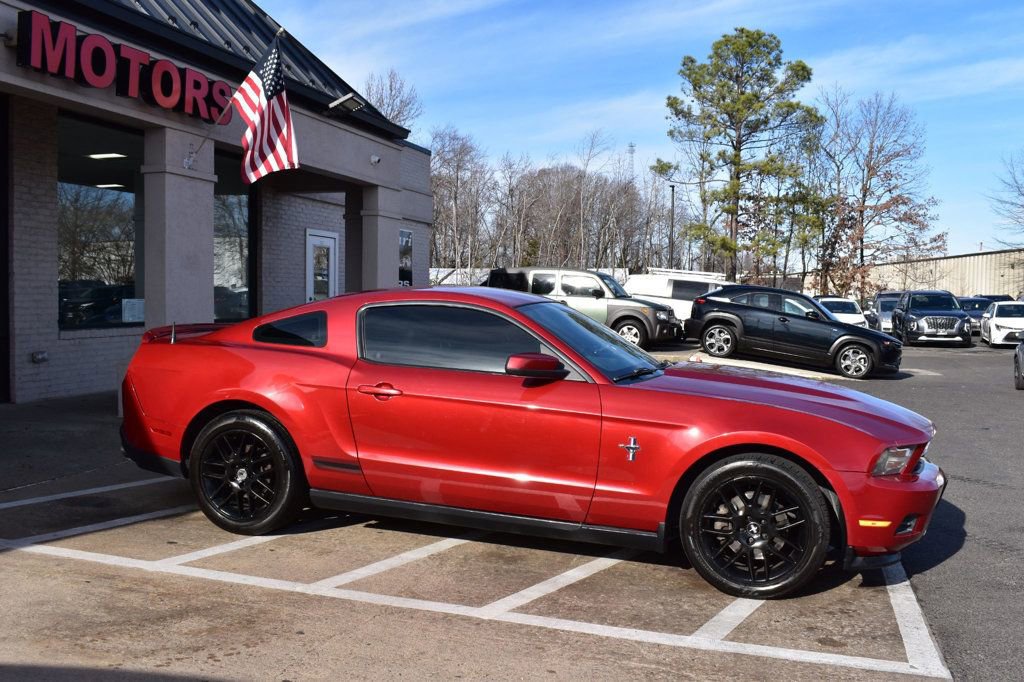 Used 2012 Ford Mustang Premium RWD image 6