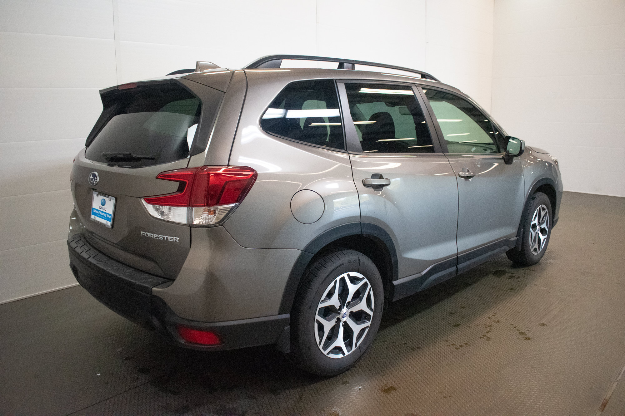 Used 2020 Subaru Forester Premium AWD/4WD image 4