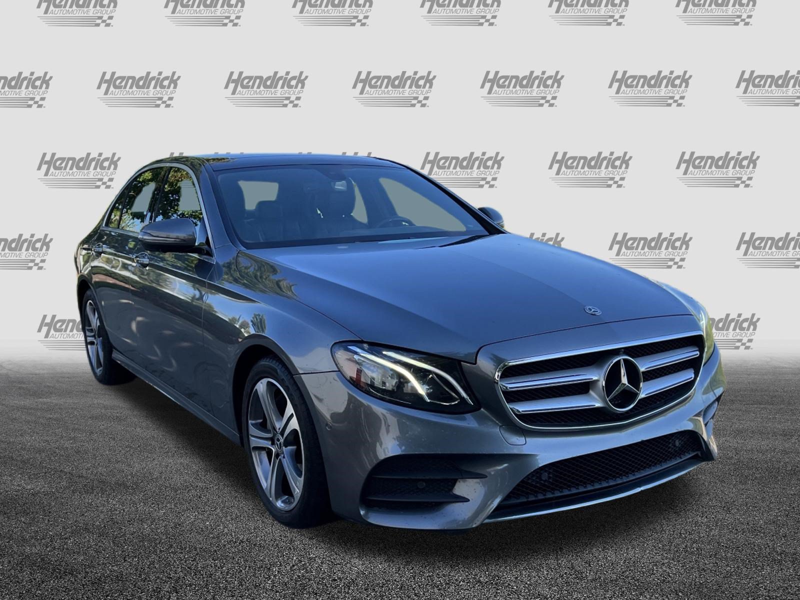 Used 2020 Mercedes-Benz E 350 4MATIC Sedan image 2