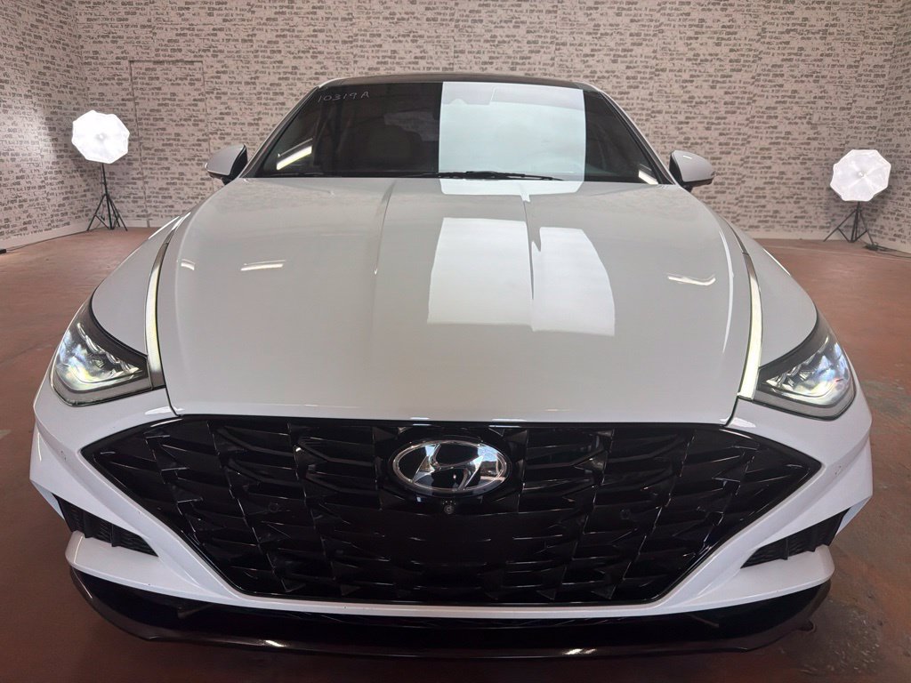 Used 2020 Hyundai Sonata Limited w/ Cargo Package FWD image 2