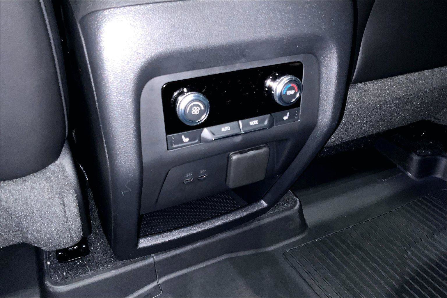 New 2026 GMC Acadia Denali w/ Super Cruise Package image 19