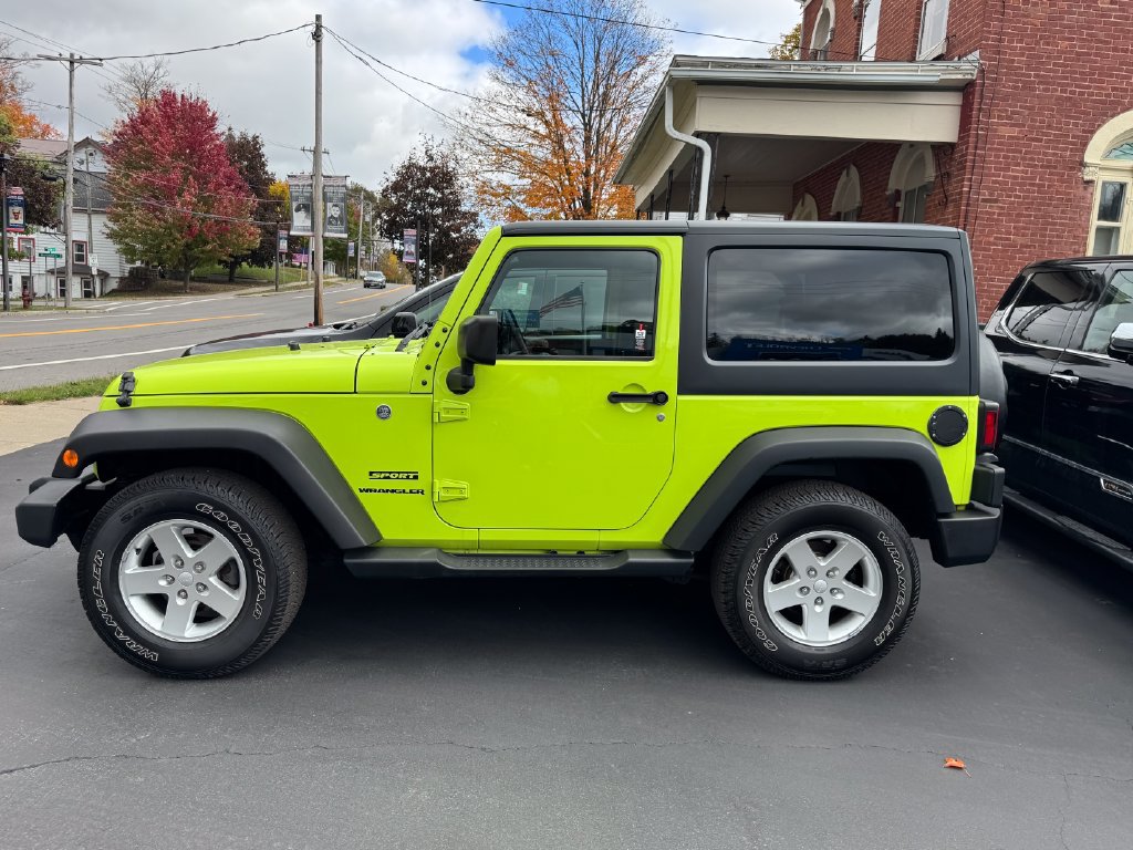 Used 2016 Jeep Wrangler Sport w/ Quick Order Package 23S AWD/4WD image 10