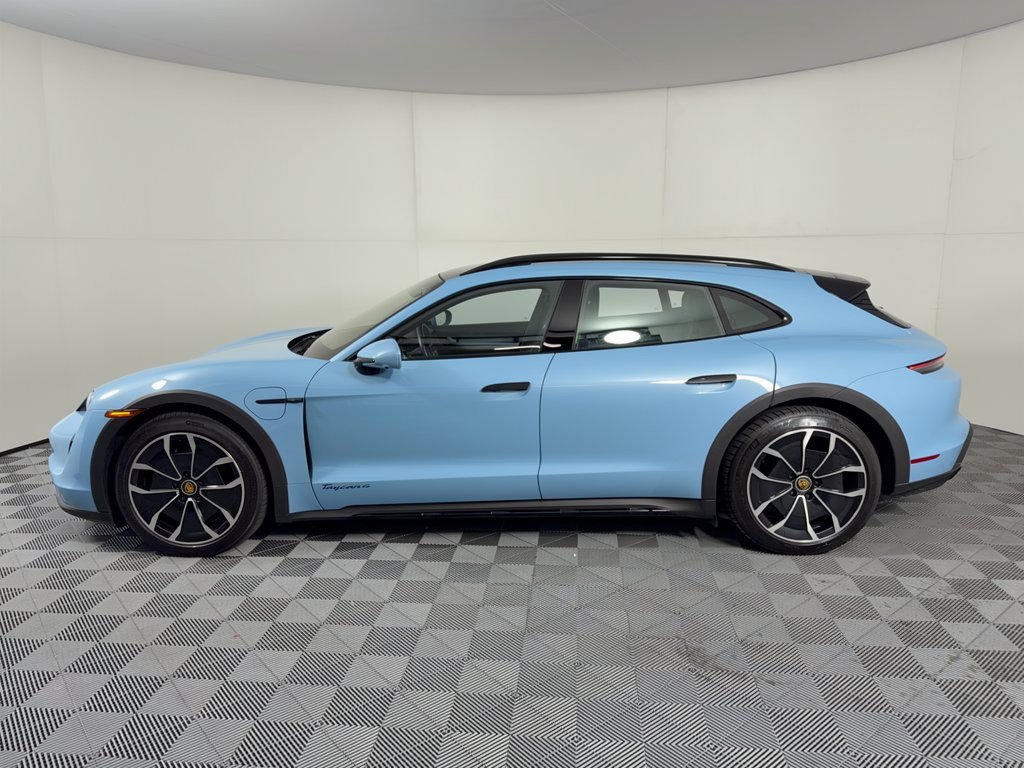 Certified 2022 Porsche Taycan 4 Cross Turismo w/ Premium Package AWD/4WD image 2