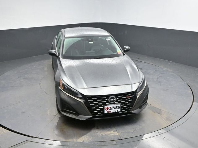 Used 2023 Nissan Altima 2.5 SR image 29