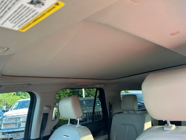 Used 2019 Ford Expedition Max Platinum AWD/4WD image 29