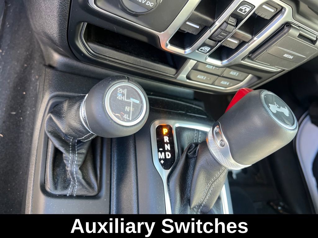 Used 2025 Jeep Wrangler Sahara w/ Safety Group image 24