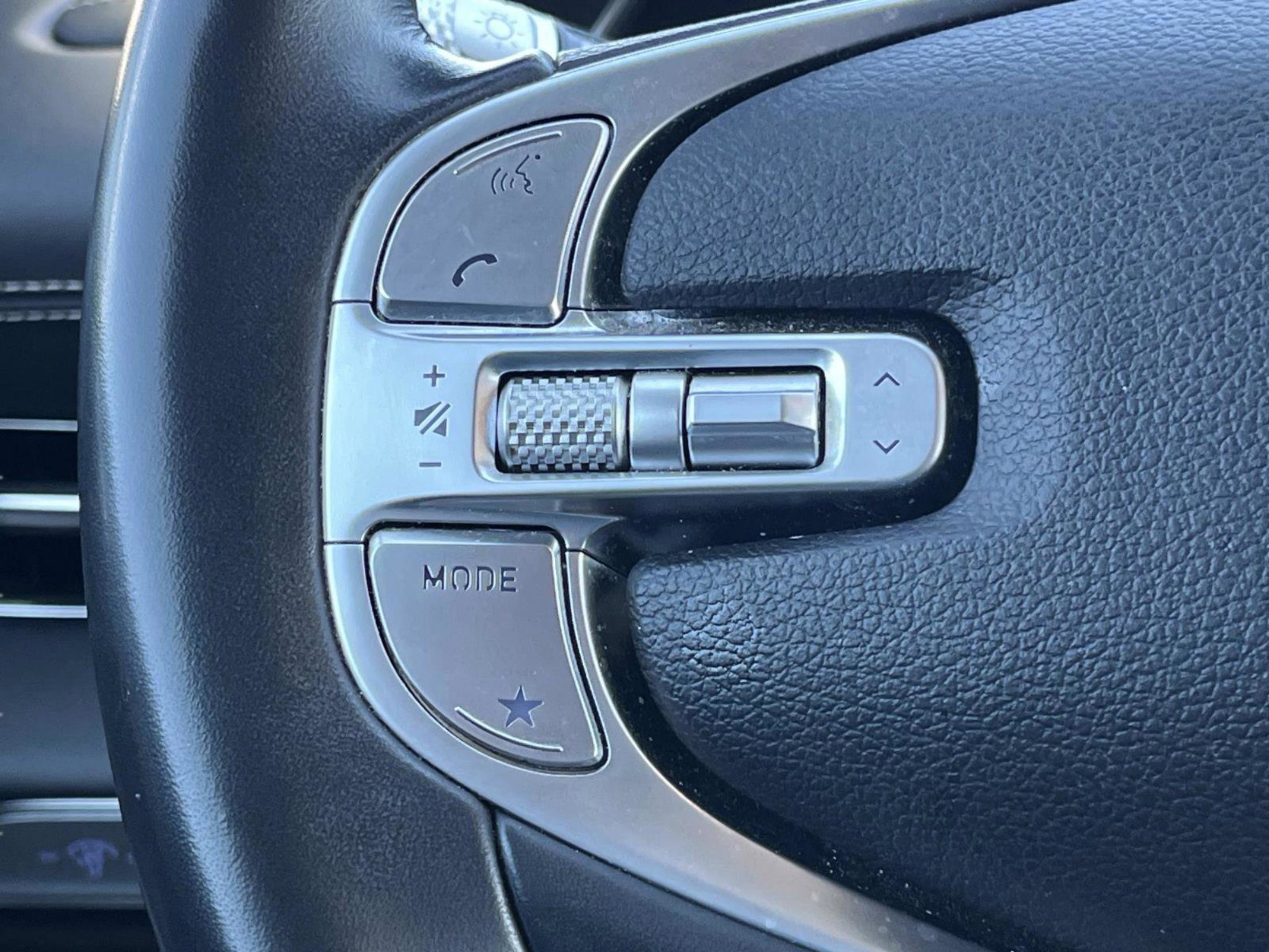 Used 2024 Genesis GV80 2.5T AWD/4WD image 34