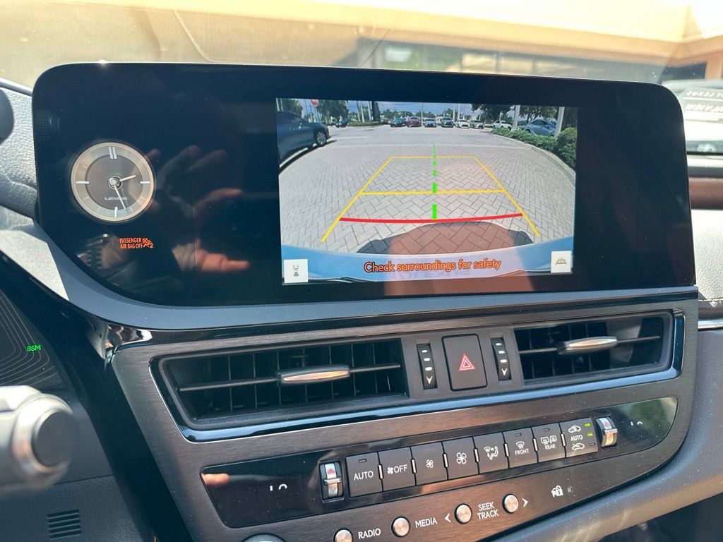 Certified 2023 Lexus ES 350 w/ Premium Package FWD image 17