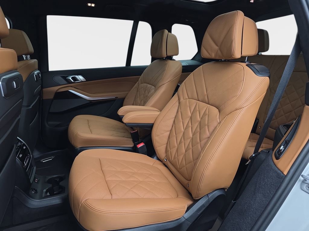 New 2026 BMW X7 xDrive40i w/ M Sport Package image 15