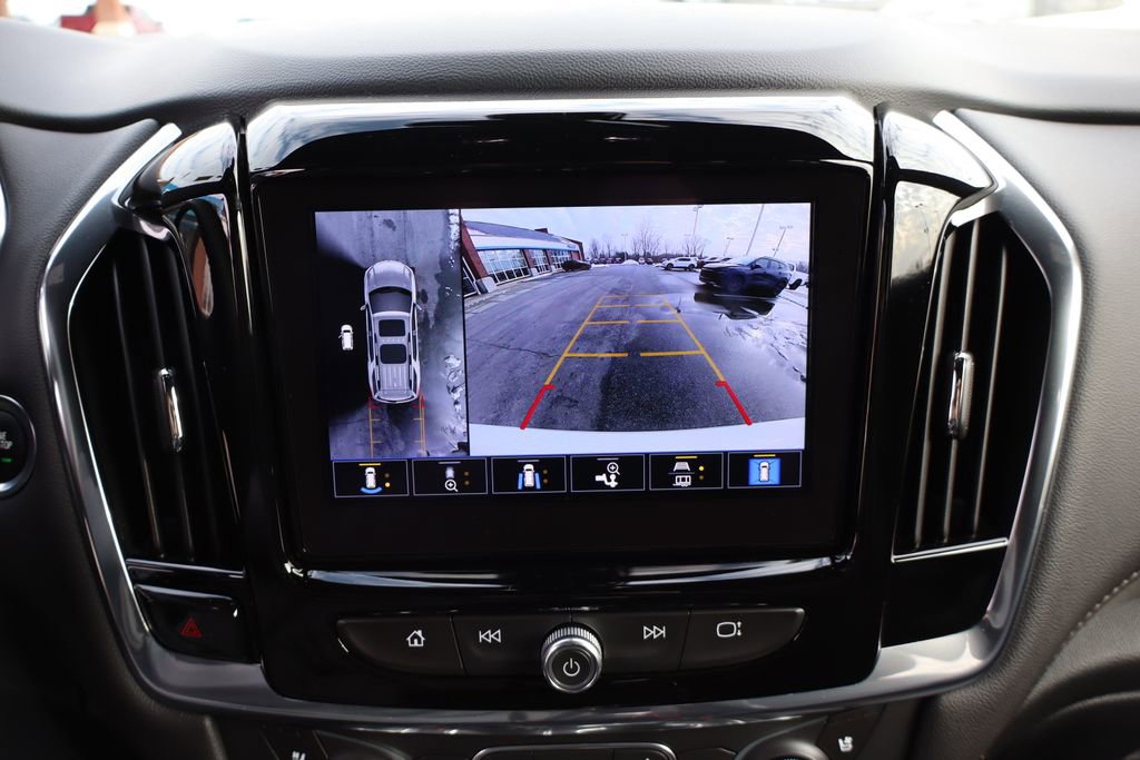 Used 2022 Chevrolet Traverse High Country image 24