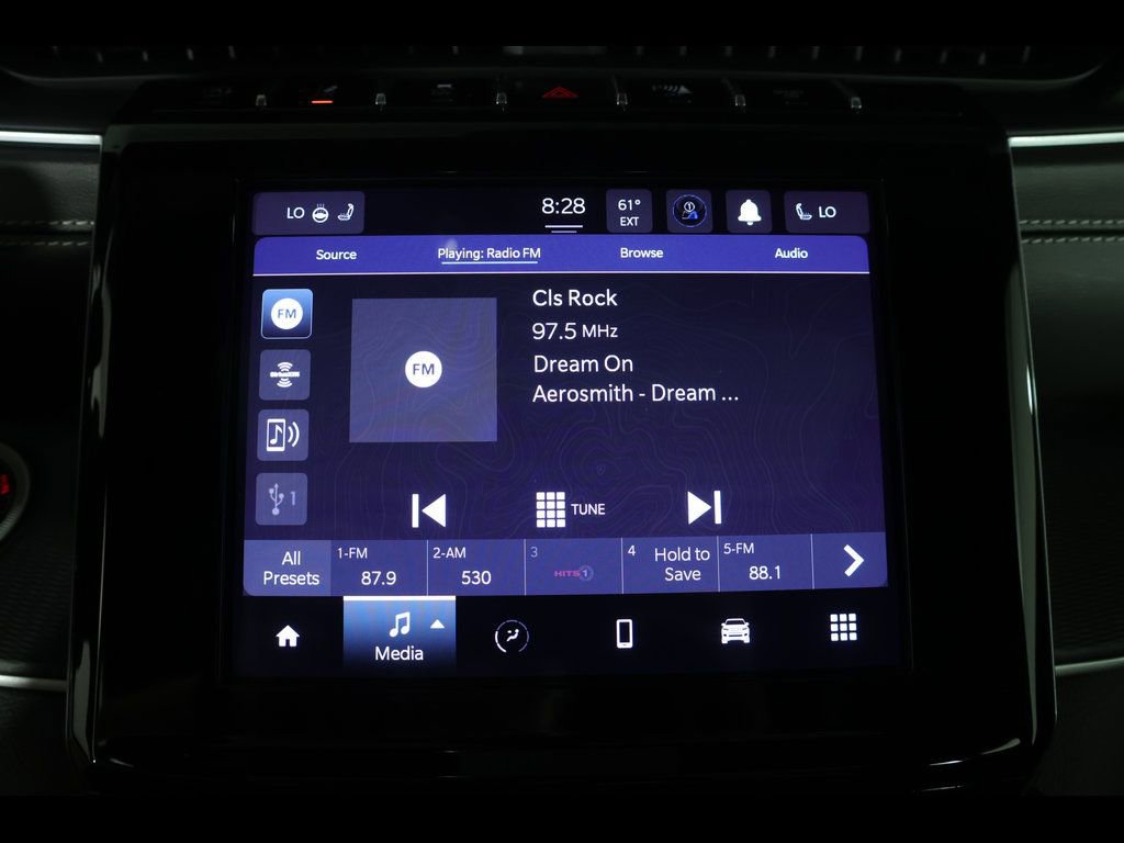 Used 2023 Jeep Grand Cherokee Altitude AWD/4WD image 23