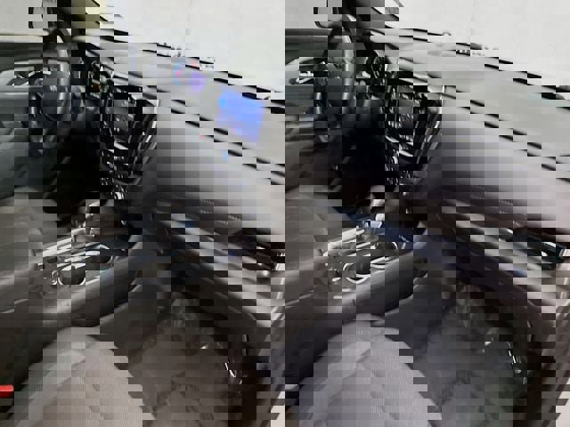 Used 2022 Chevrolet Traverse LT image 30