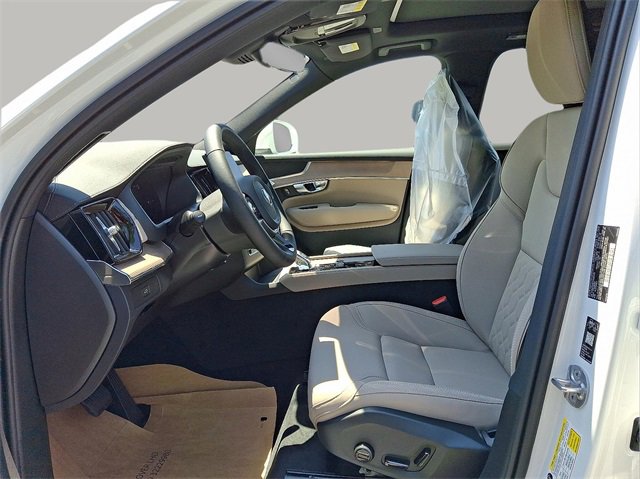 New 2026 Volvo XC90 B5 Plus image 9