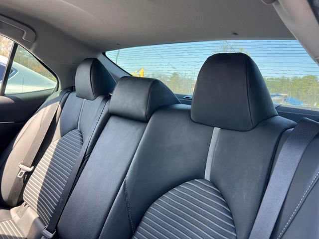 Used 2019 Toyota Camry SE image 19