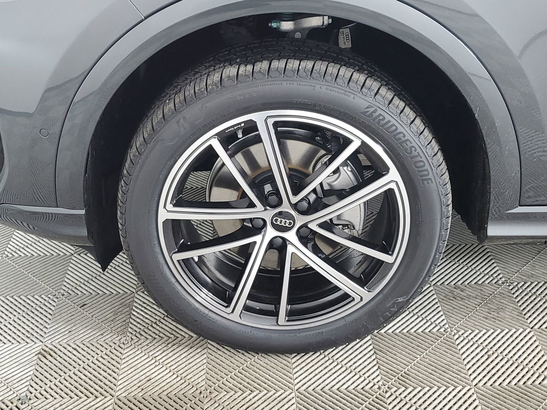 New 2026 Audi Q5 Premium Plus image 17