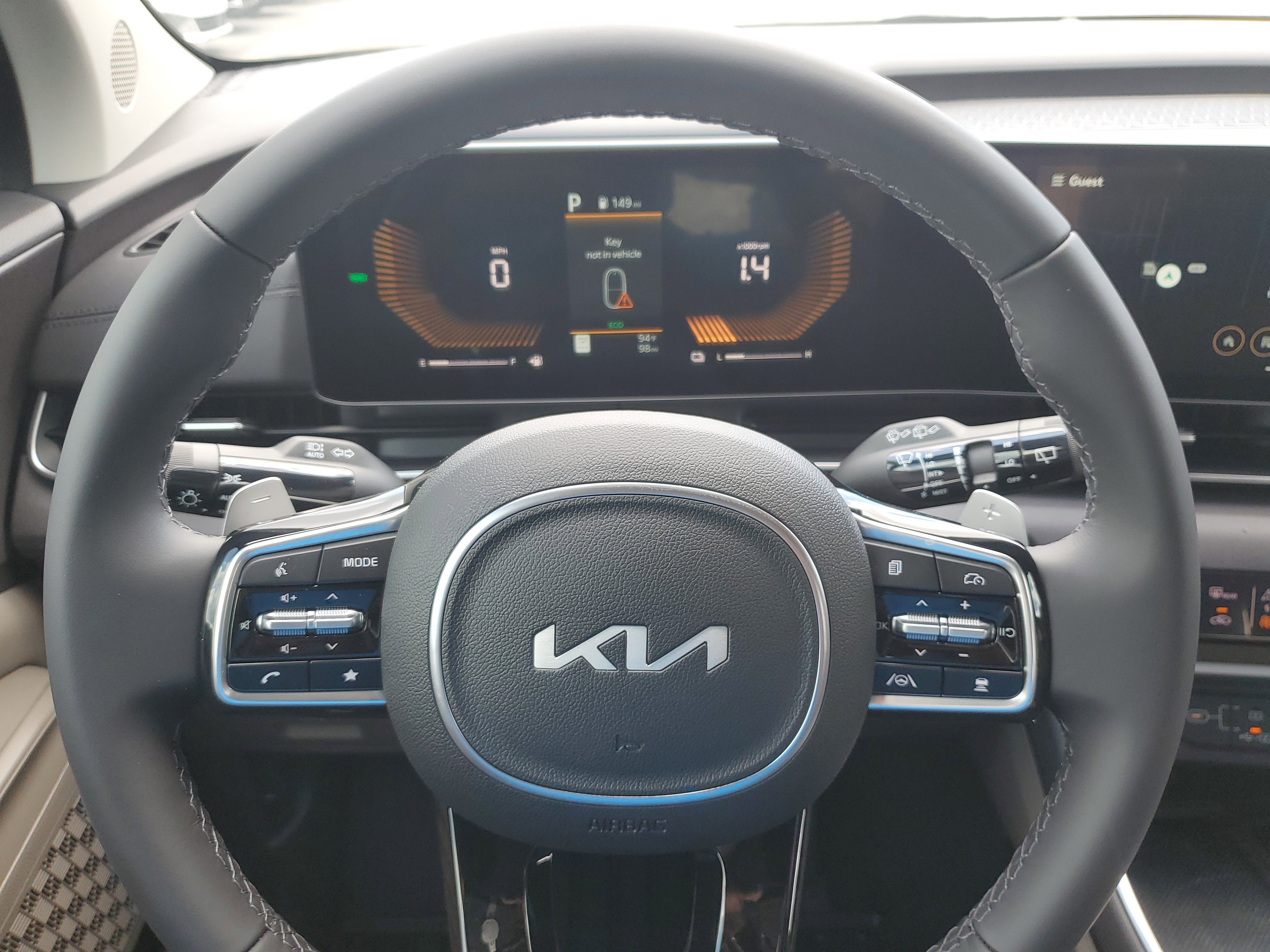 New 2025 Kia Carnival EX image 21