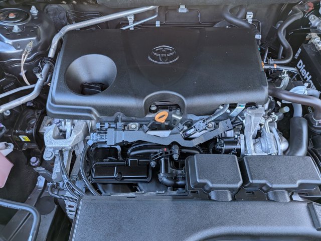 Used 2021 Toyota RAV4 LE FWD image 22