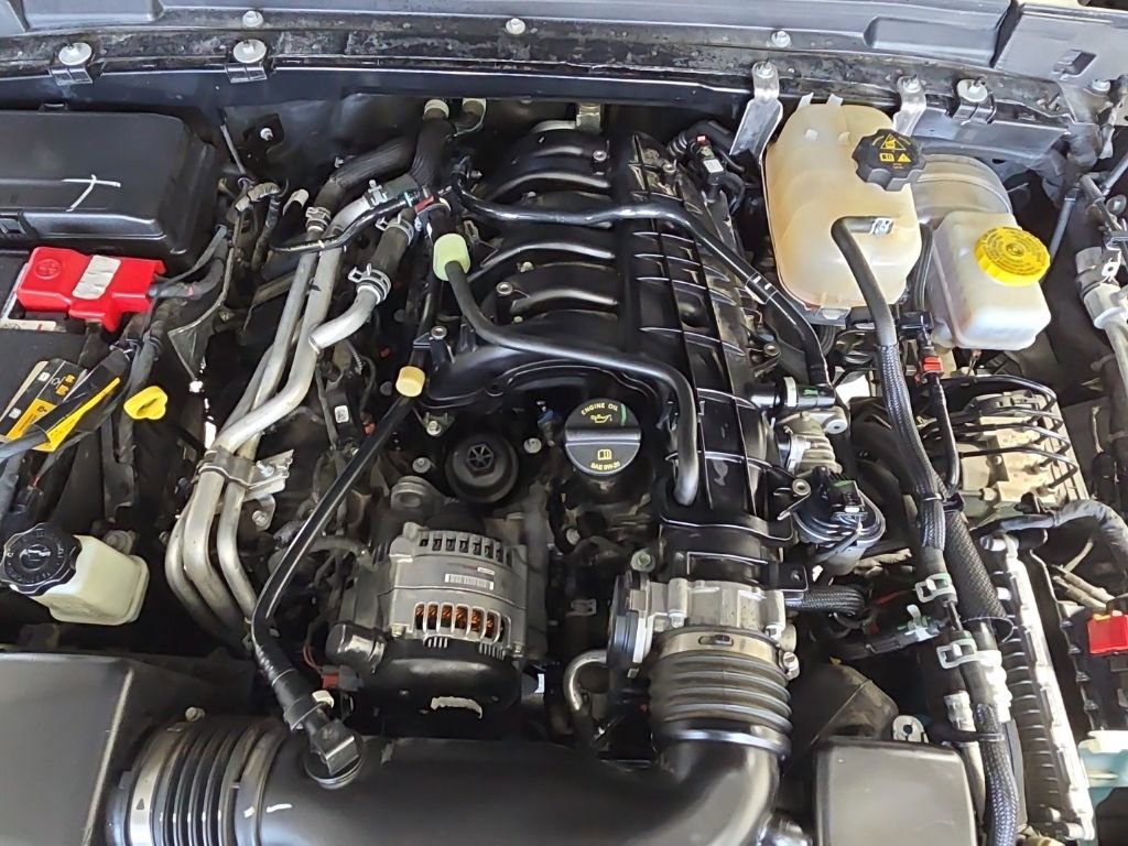 Used 2022 Jeep Wrangler Sport AWD/4WD image 35