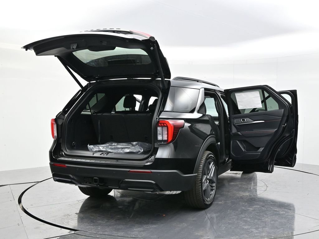 New 2026 Ford Explorer ST-Line w/ ST-Line Street Pack AWD/4WD image 59