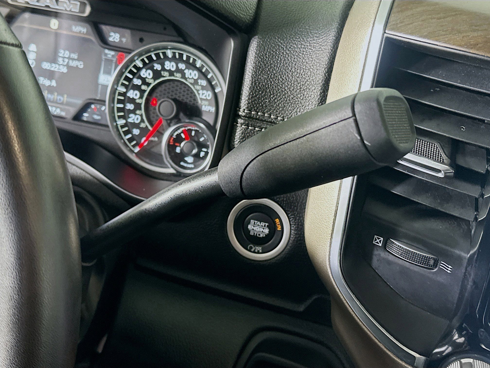 Used 2024 RAM 2500 Laramie image 25