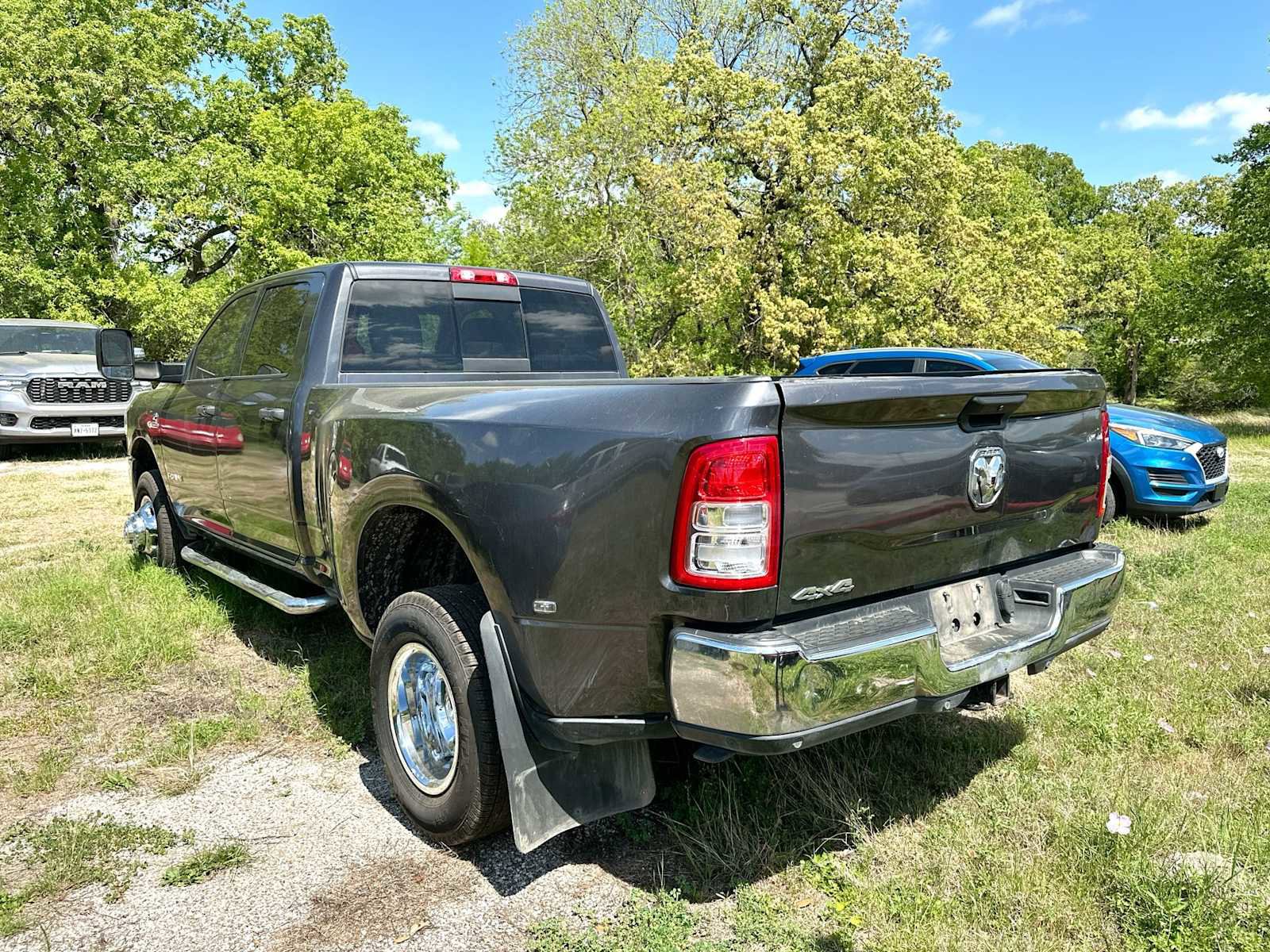 Used 2019 RAM 3500 Tradesman image 3