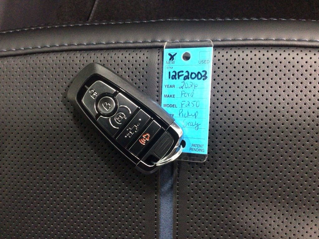 New 2026 Ford F250 Platinum image 41