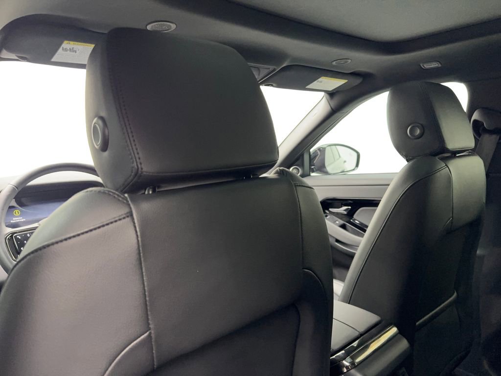 Used 2025 Land Rover Range Rover Evoque S image 35