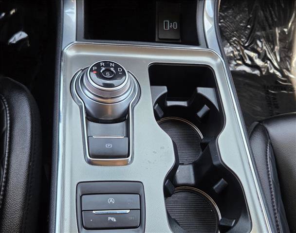 Used 2024 Ford Edge Titanium AWD/4WD image 13