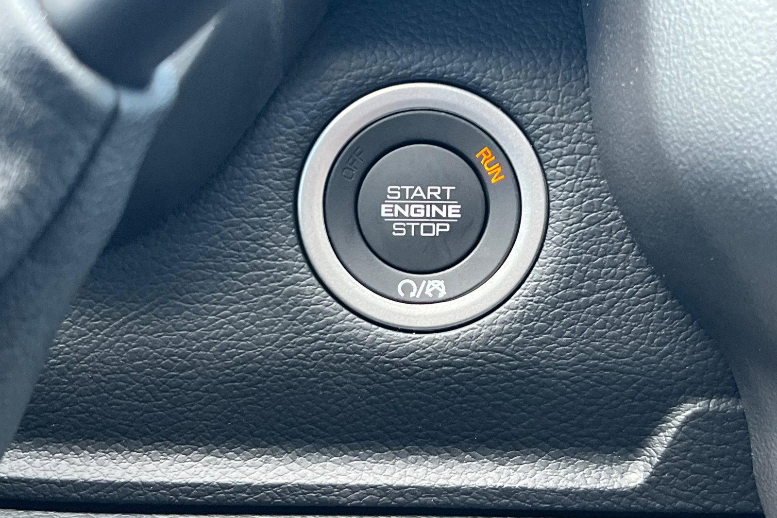 New 2026 RAM 3500 Big Horn AWD/4WD image 18