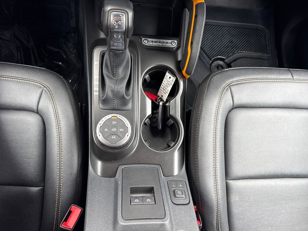 Used 2023 Ford Bronco Badlands w/ Sasquatch Package image 21