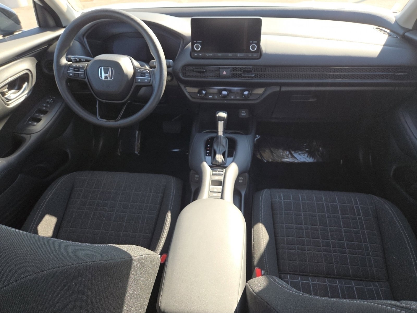 Used 2025 Honda HR-V LX image 21