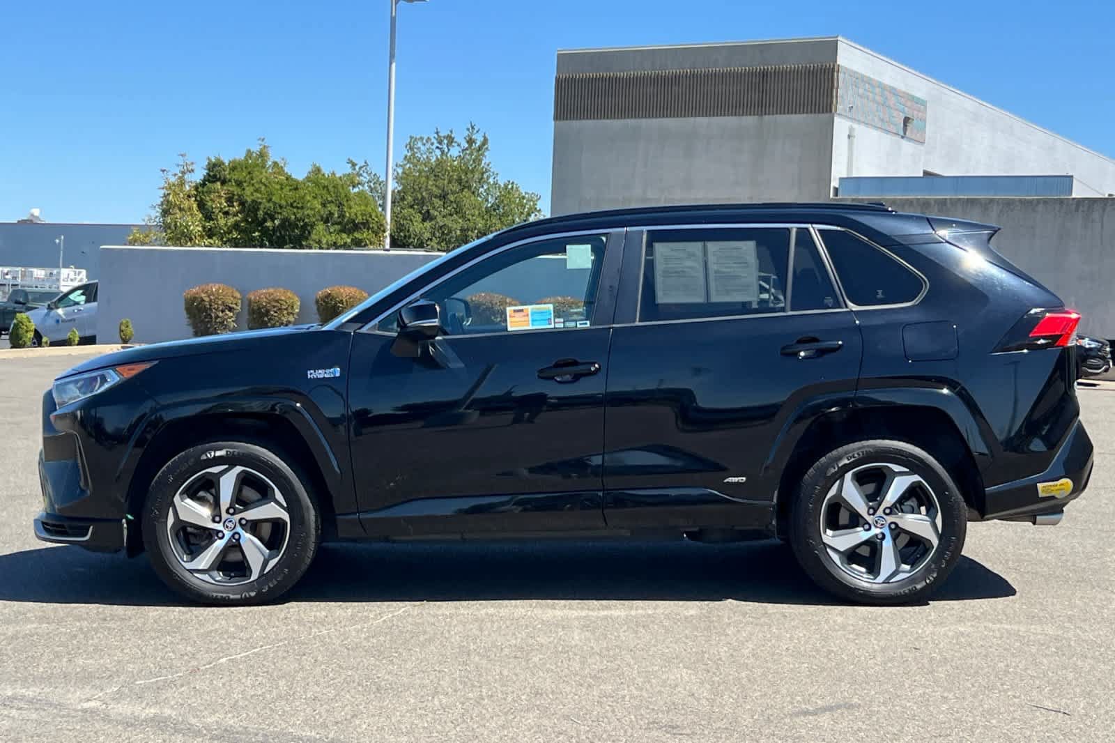 Used 2021 Toyota RAV4 SE AWD/4WD image 9