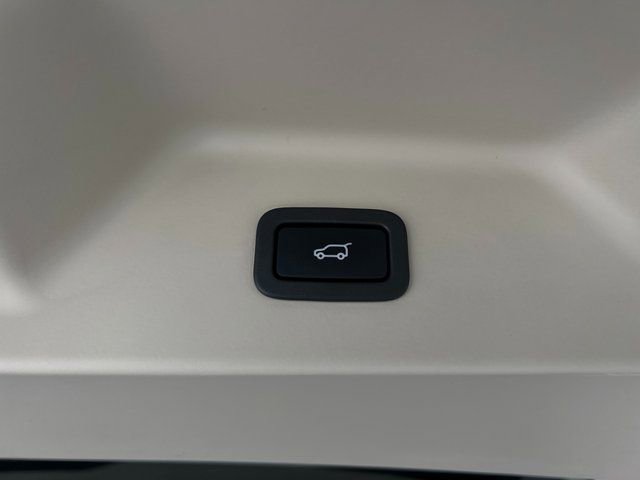 Used 2016 Land Rover Range Rover Supercharged image 41