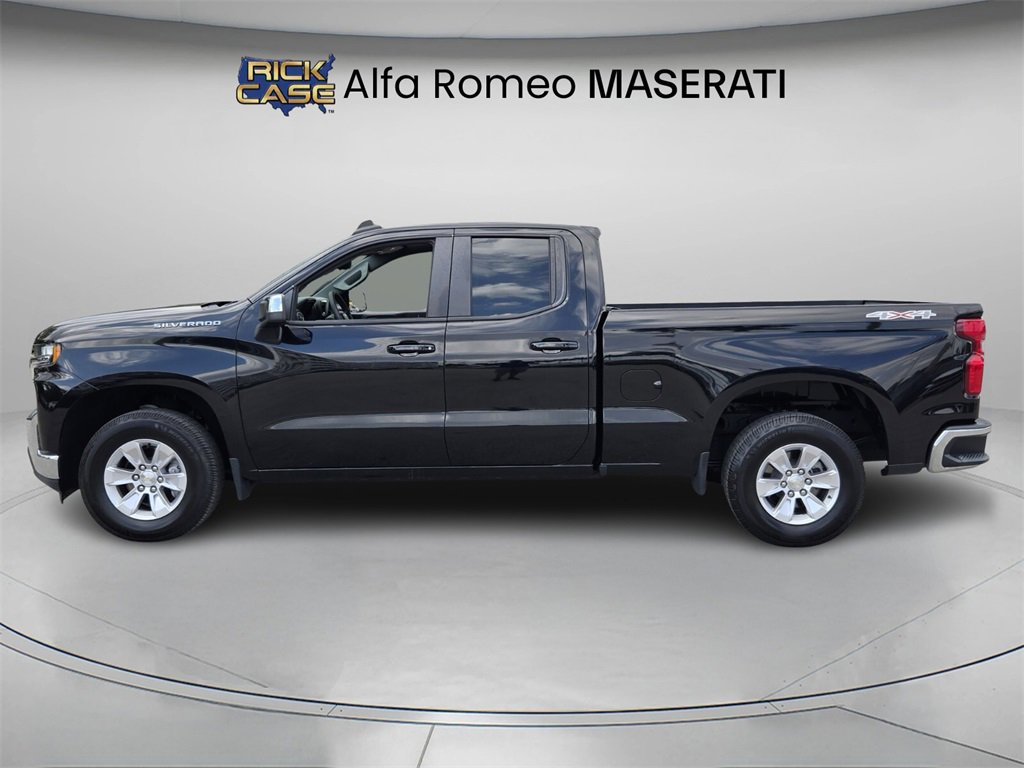 Used 2020 Chevrolet Silverado 1500 LT w/ Trailering Package image 3