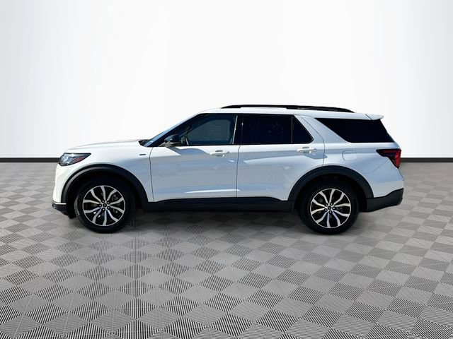 Used 2025 Ford Explorer ST-Line RWD image 8