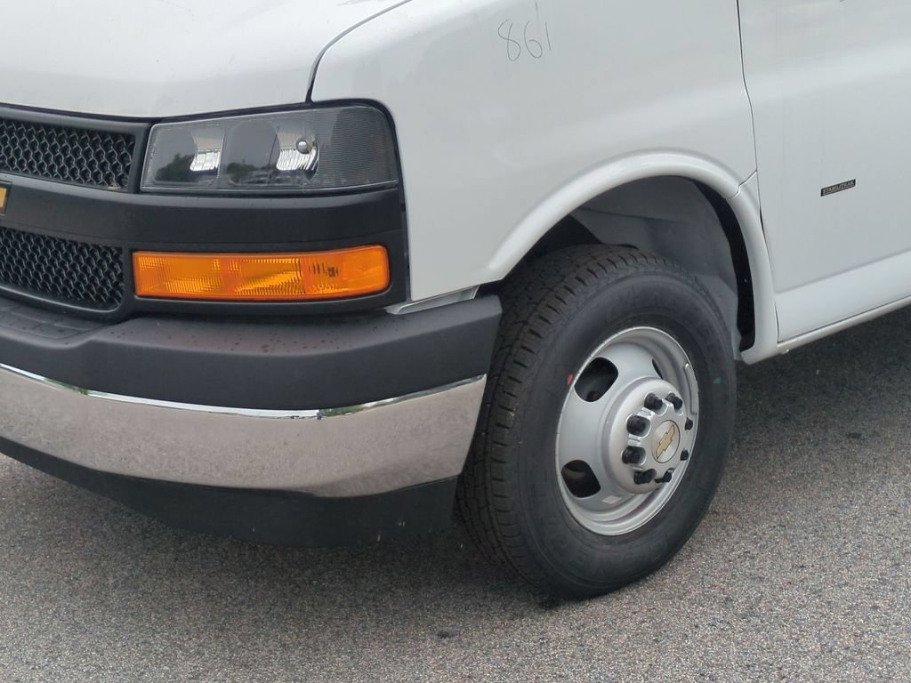New 2025 Chevrolet Express 3500 w/ Power Convenience Package RWD image 10