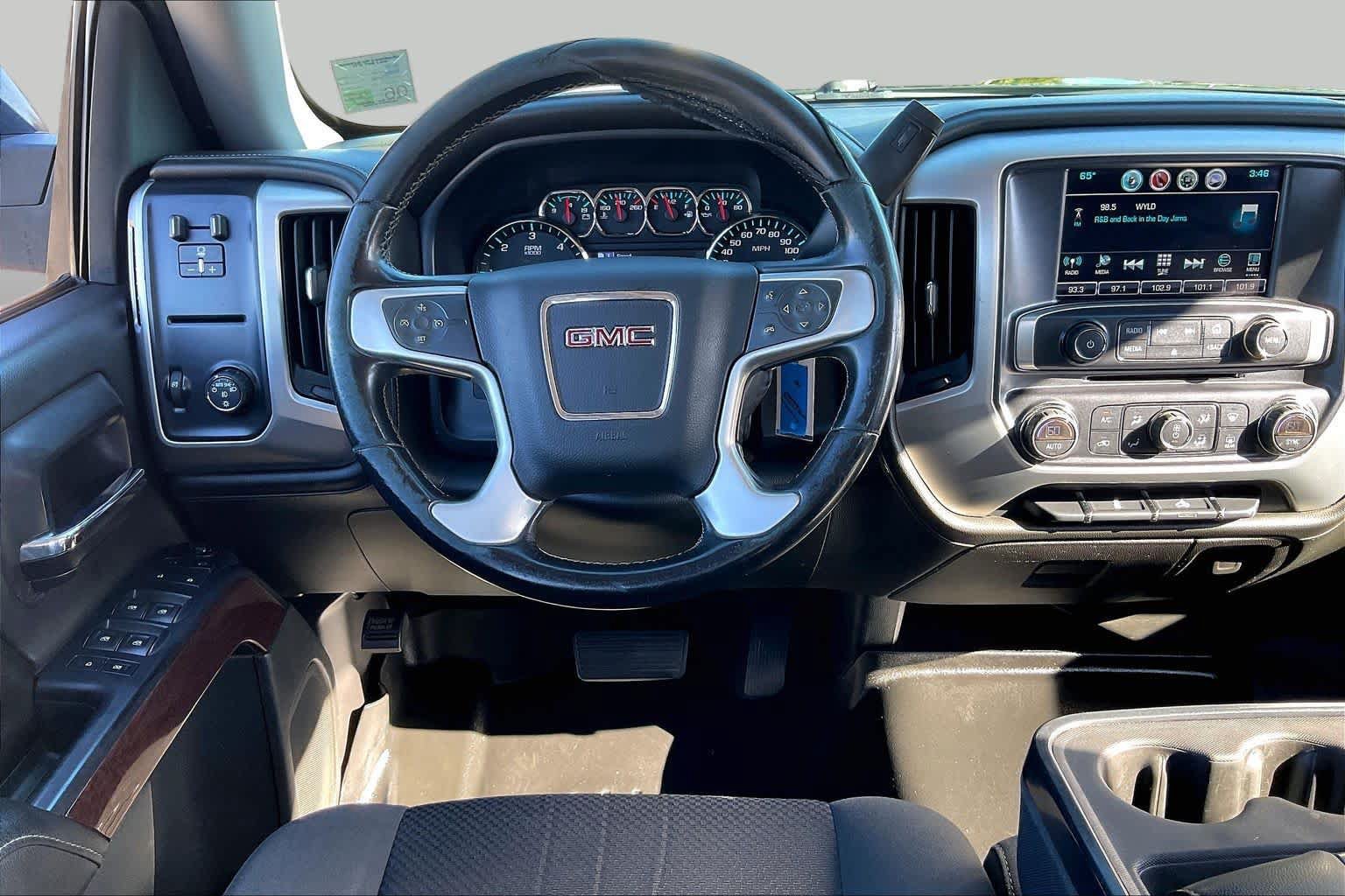 Used 2017 GMC Sierra 1500 SLE w/ SLE Value Package RWD image 5