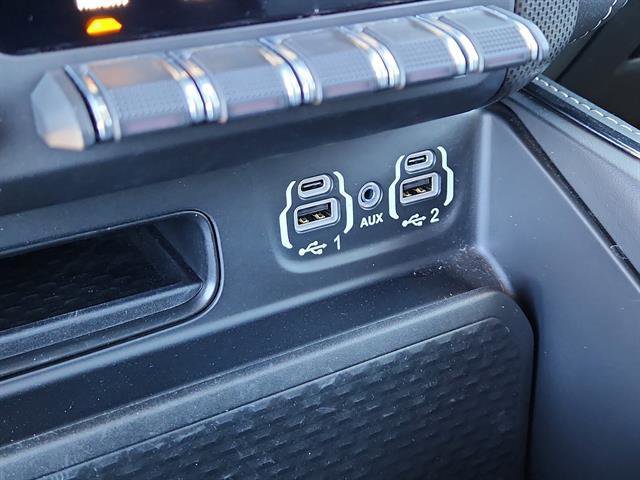 Used 2023 RAM 3500 Limited image 23