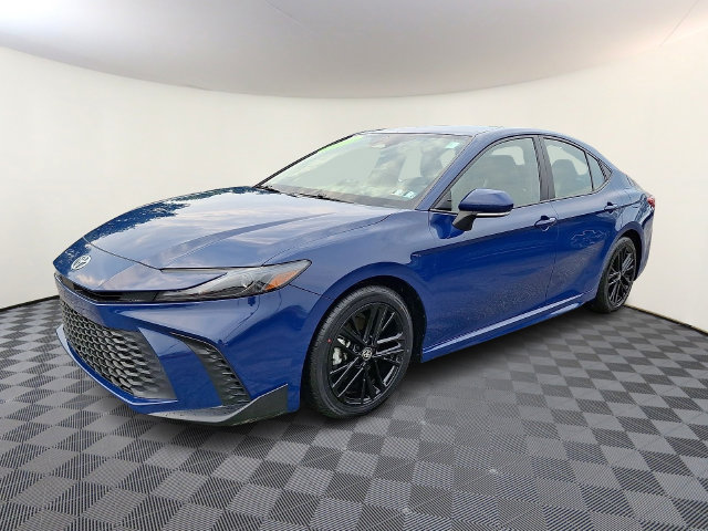 Used 2025 Toyota Camry SE FWD image 3