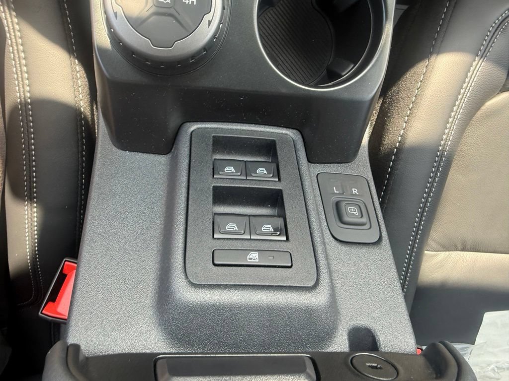 New 2026 Ford Bronco Outer Banks AWD/4WD image 31