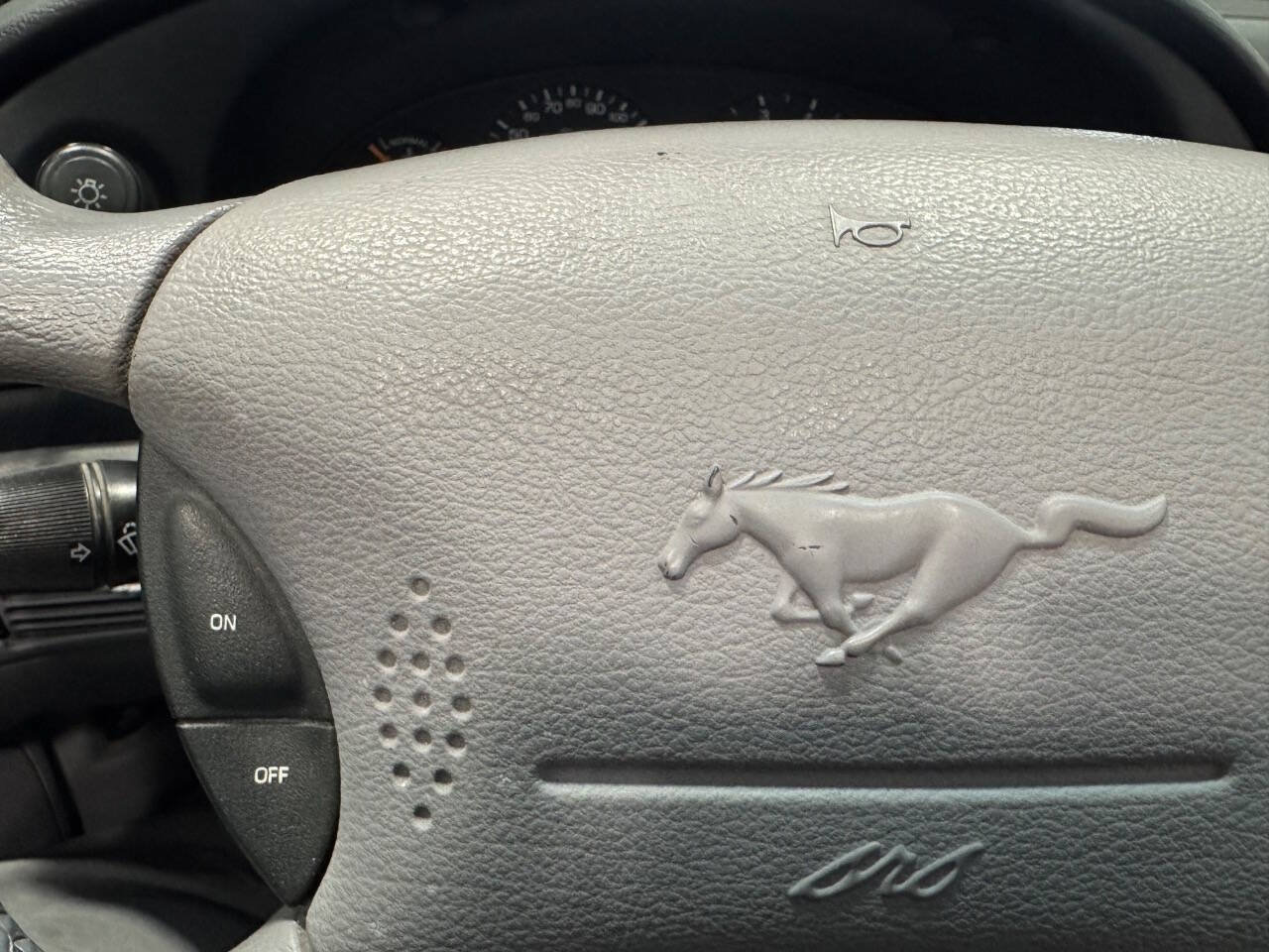 Used 1995 Ford Mustang GT RWD image 17